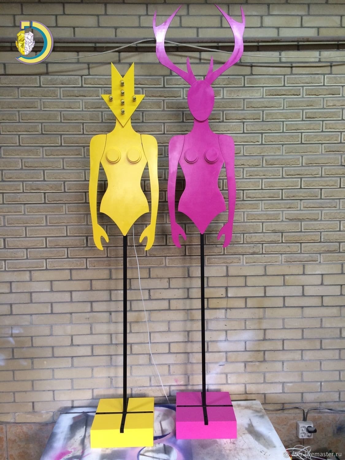 Laser Cut Mannequins Stand Free Vector